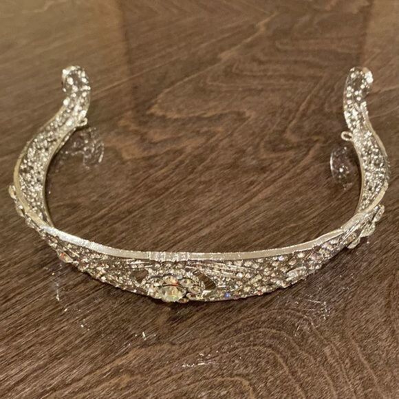- Royal Rhinestone Crystal Wedding Tiara NWBOX - Picture 5 of 9